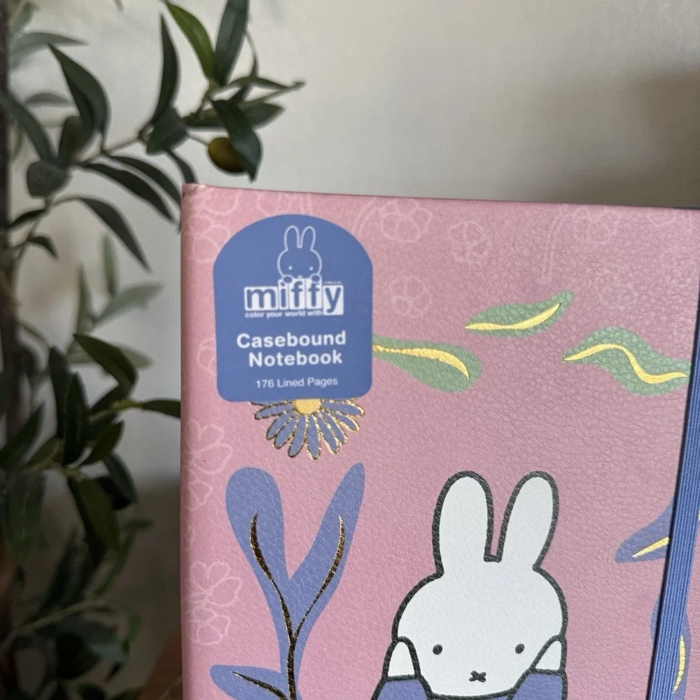 Miffy & Friends miffy flowers